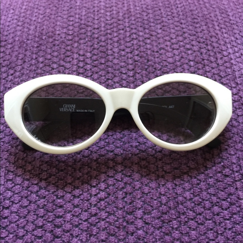 Meet your Posher, Shelley